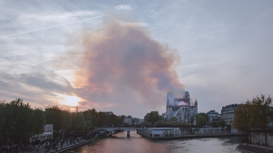 Notre-Dame, un bug informatique désigne le mauvais coupable
