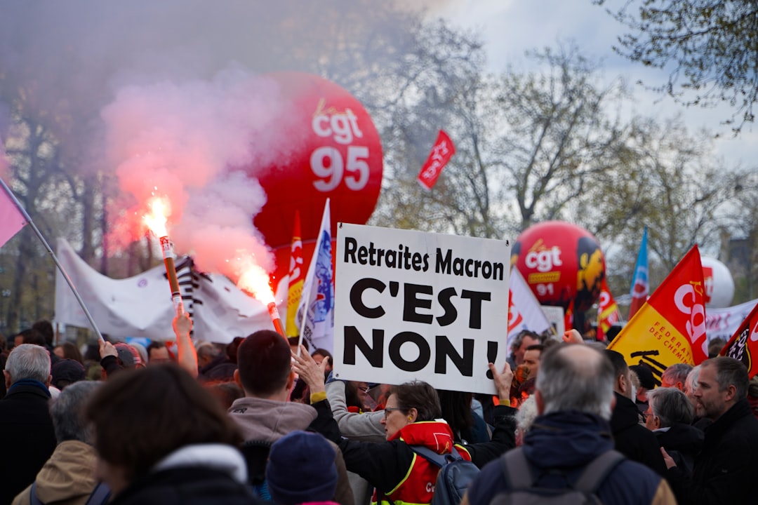 La politique française à bout de souffle : pourquoi le système traditionnel ne répond plus aux attentes