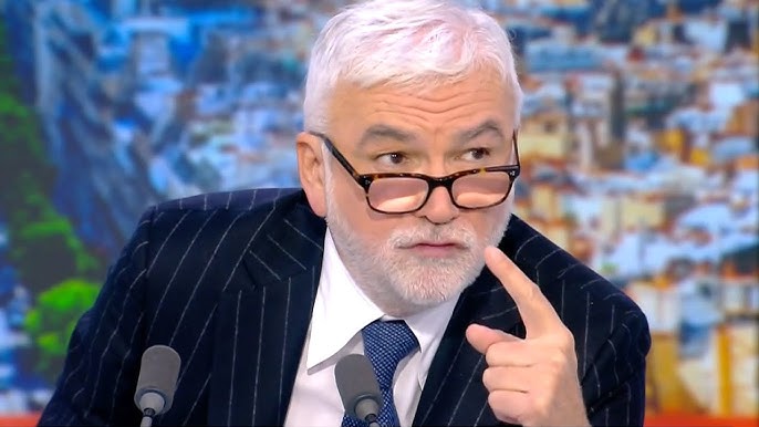 Les nouveaux prophètes médiatiques, l’imposture