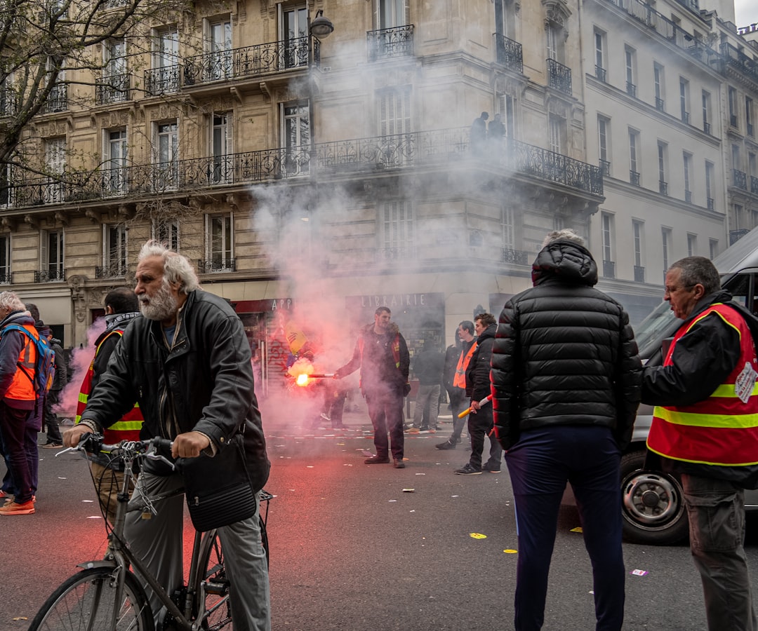 Smicardisation, justice à bout et souveraineté qui fuit